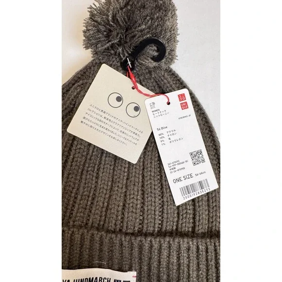 Anya Hindmarch Signature Logo Eyes Uniqlo Heattech Knitted Pom Beanie Green NWT - Picture 4 of 5